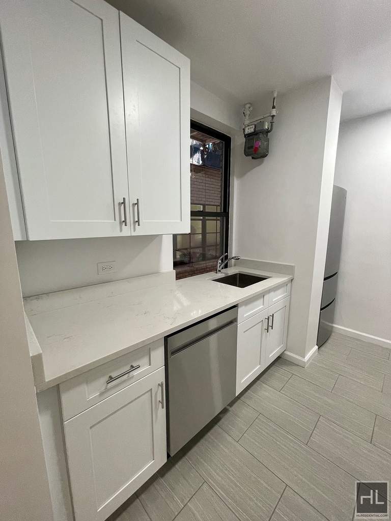 55 West 55th Street - Photo 5