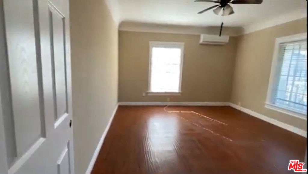 1284 W 38th Street - Photo 13
