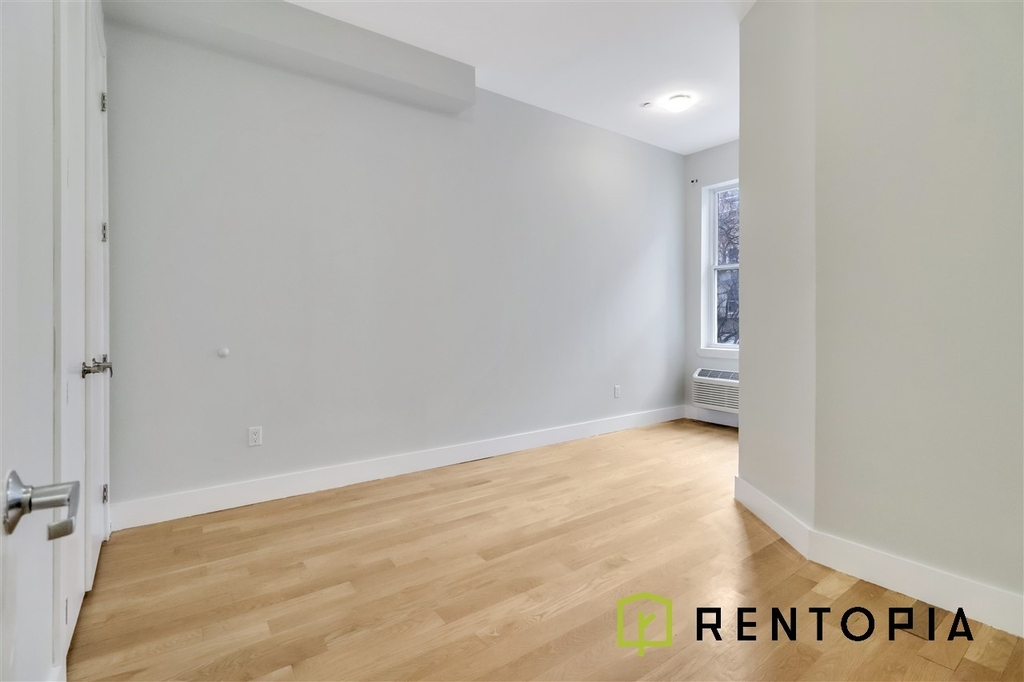 34 Meserole Street - Photo 7