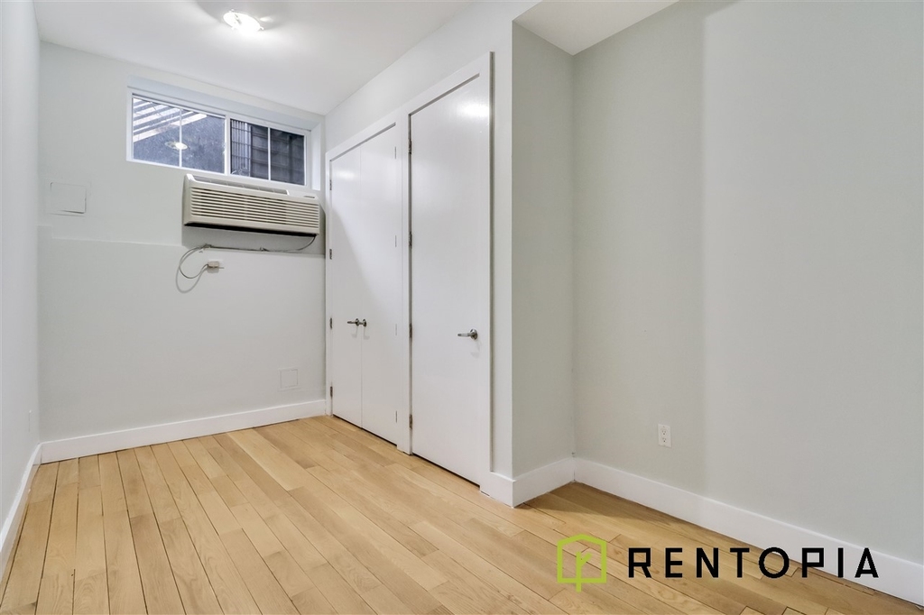 34 Meserole Street - Photo 11