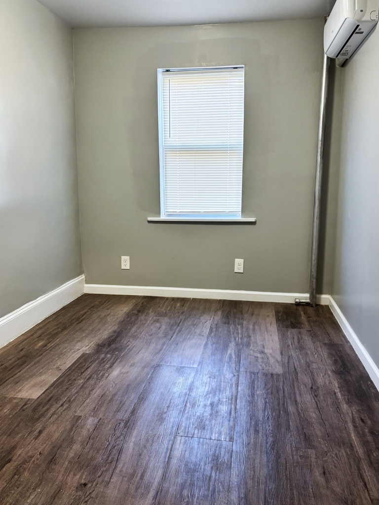 21-14 29th Avenue - Photo 4
