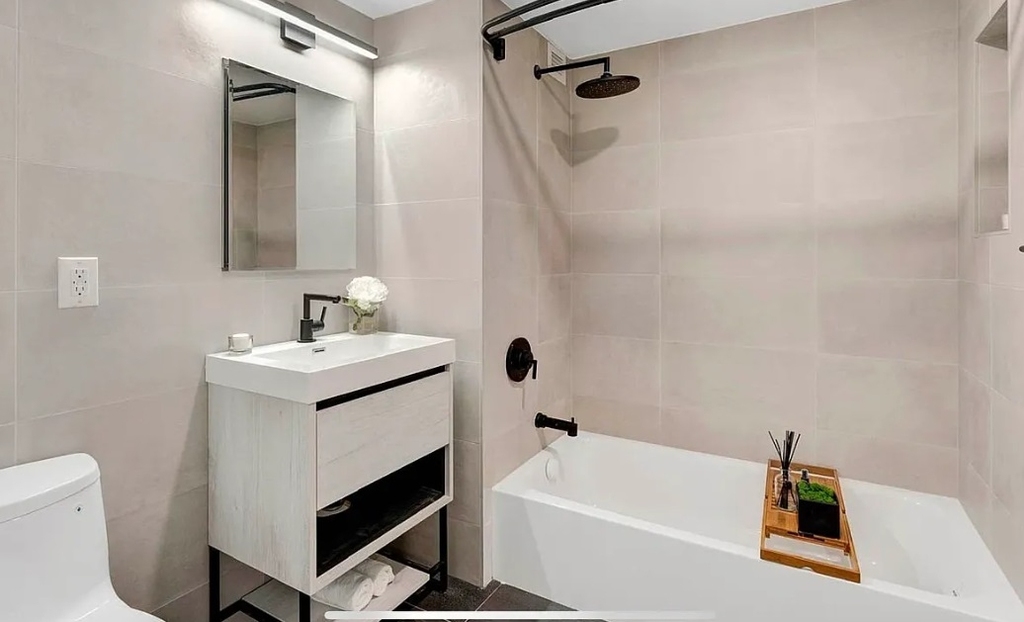 West 45th Street - Photo 3