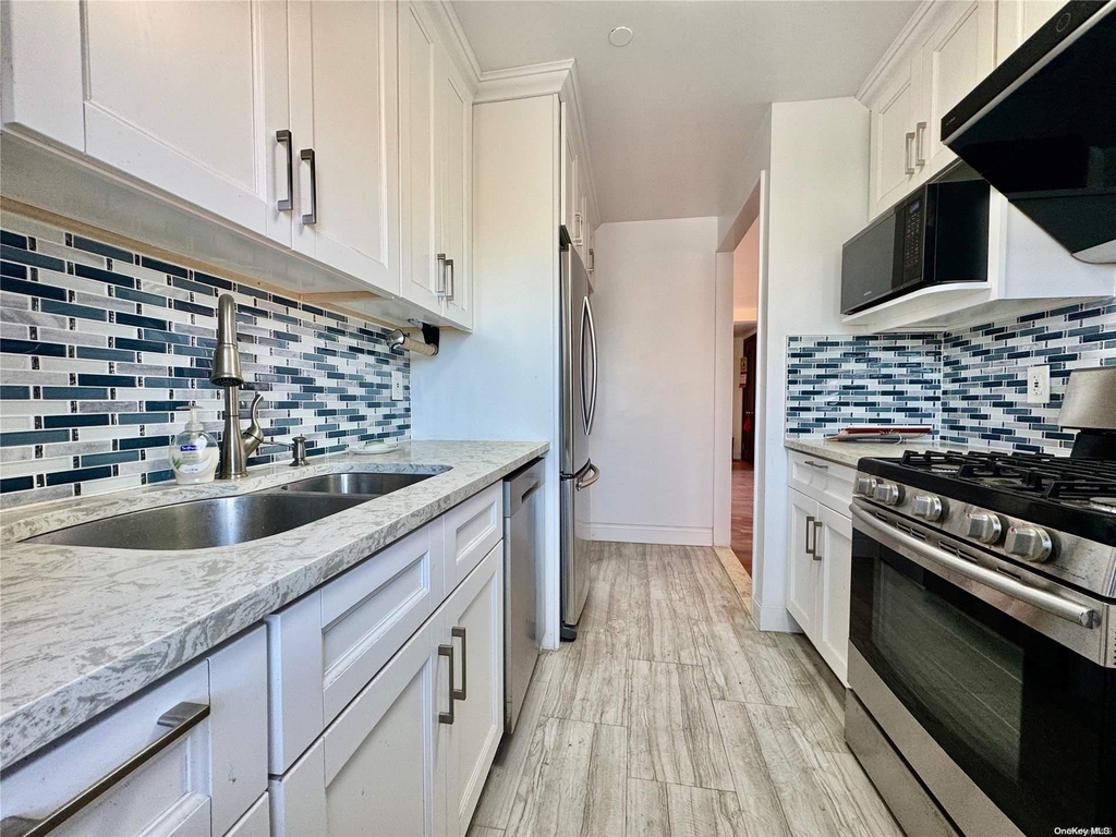 132-26 Avery Avenue - Photo 7