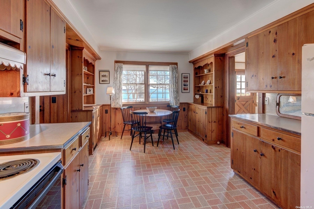 199 Old Harbor Road - Photo 10