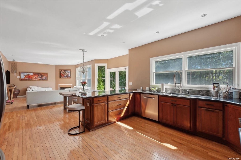 1 Candace Drive - Photo 6