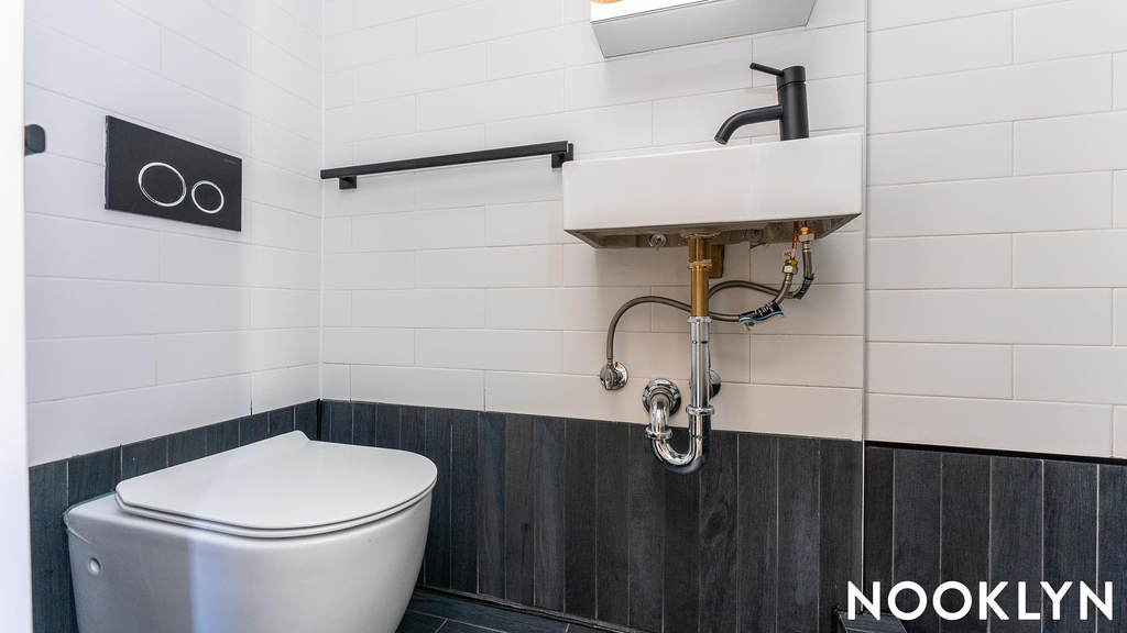 90 Manhattan Avenue - Photo 2