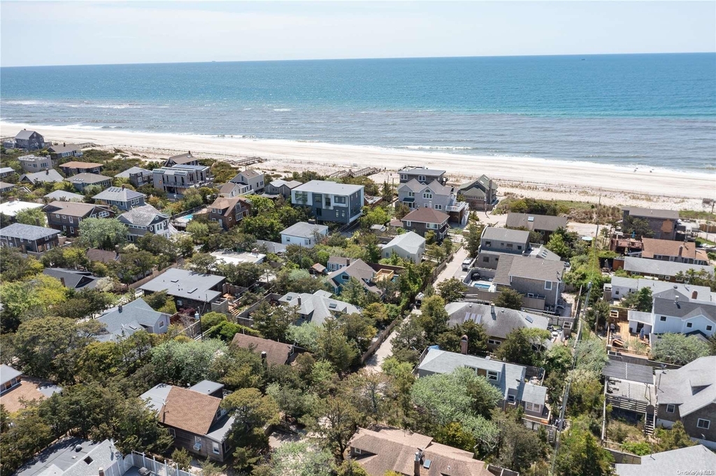 415 Dehnhoff Walk - Photo 1