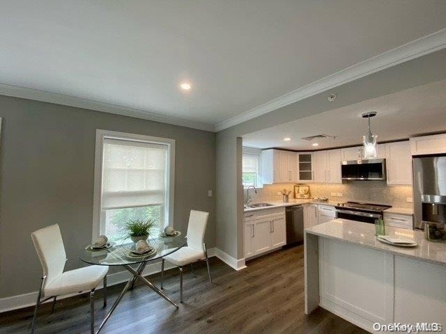 100 Glen Street - Photo 2