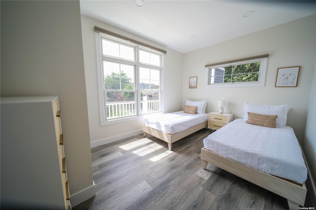 100 E Lighthouse Walk - Photo 11
