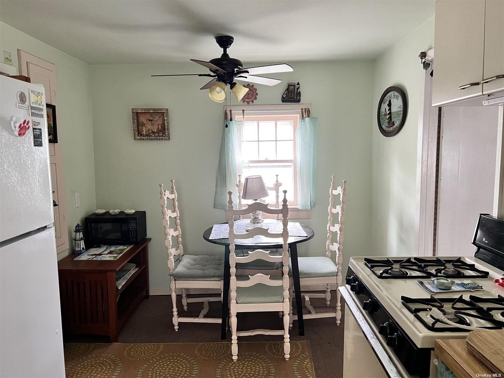 63 Bungalow Walk - Photo 3