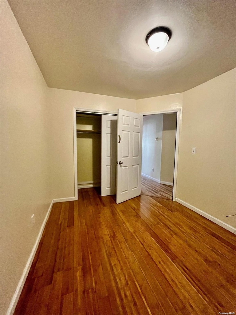 314 E 35th Street - Photo 6