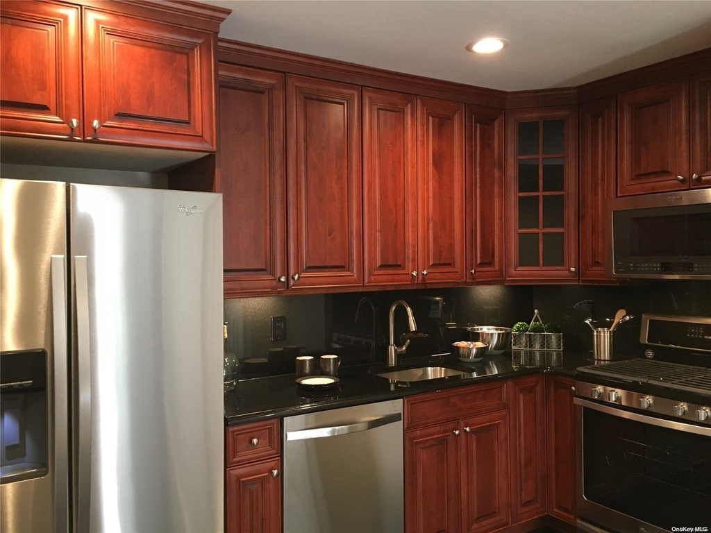 1 Brookwood Drive - Photo 4