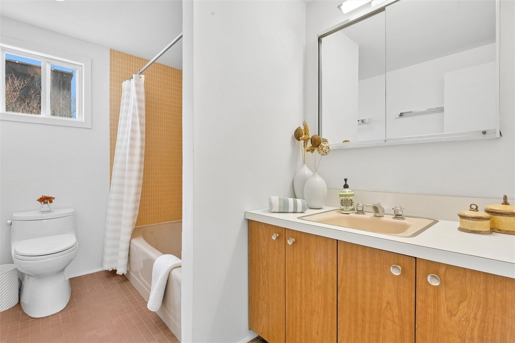 298 Dune Road - Photo 34