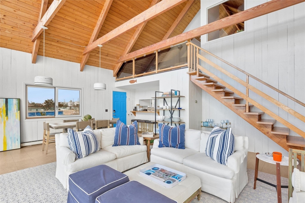 298 Dune Road - Photo 18