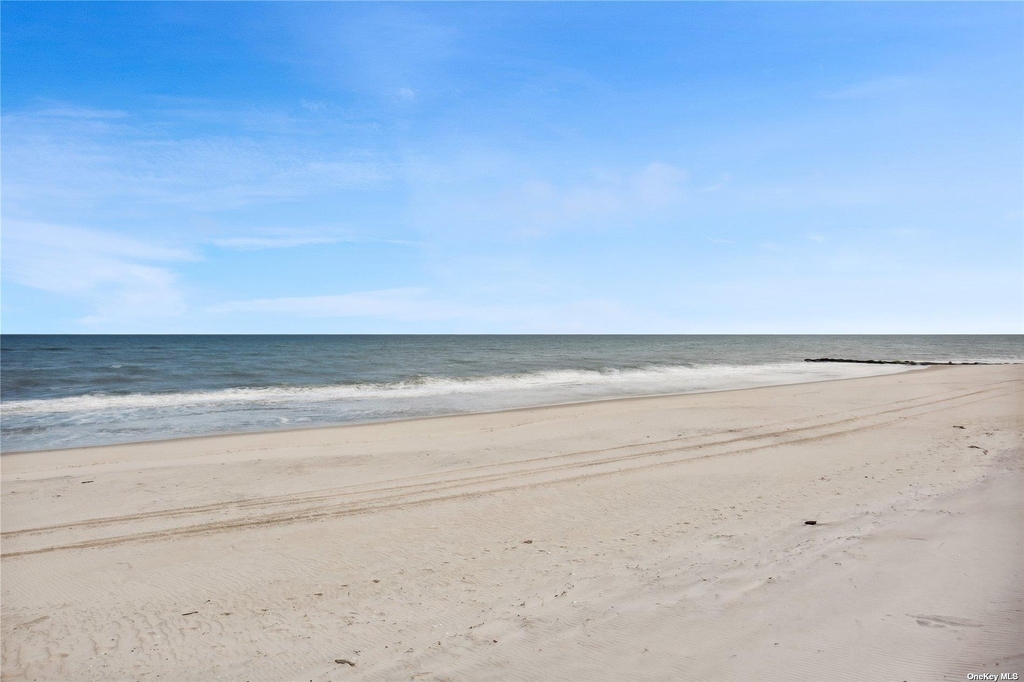 298 Dune Road - Photo 12