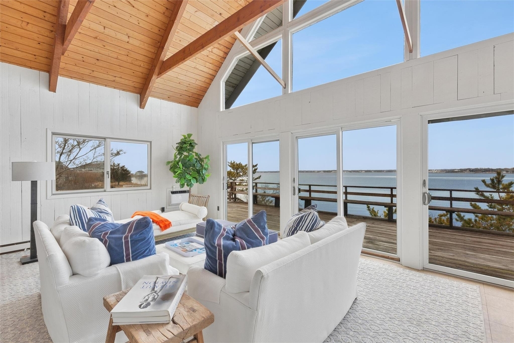 298 Dune Road - Photo 15