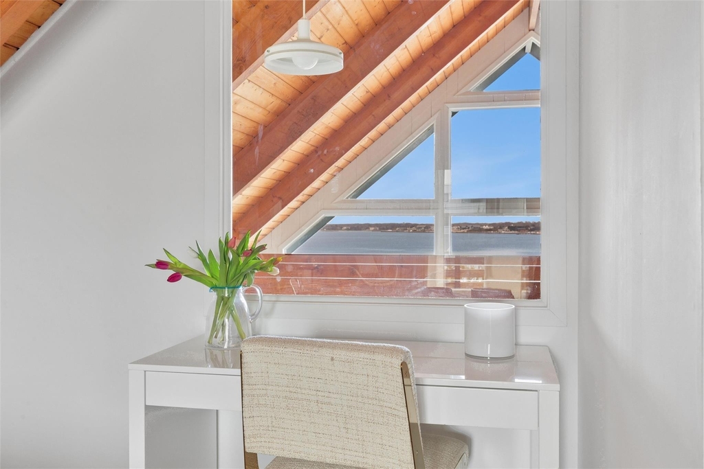 298 Dune Road - Photo 31