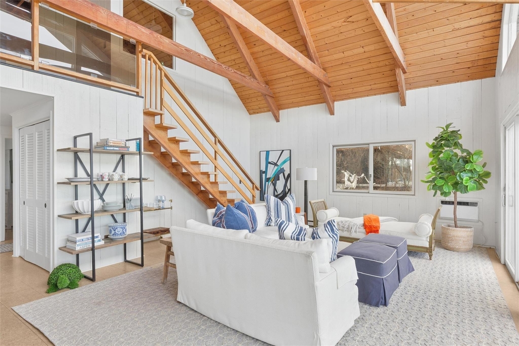 298 Dune Road - Photo 21