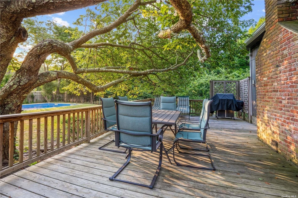 300 Marion Place - Photo 11