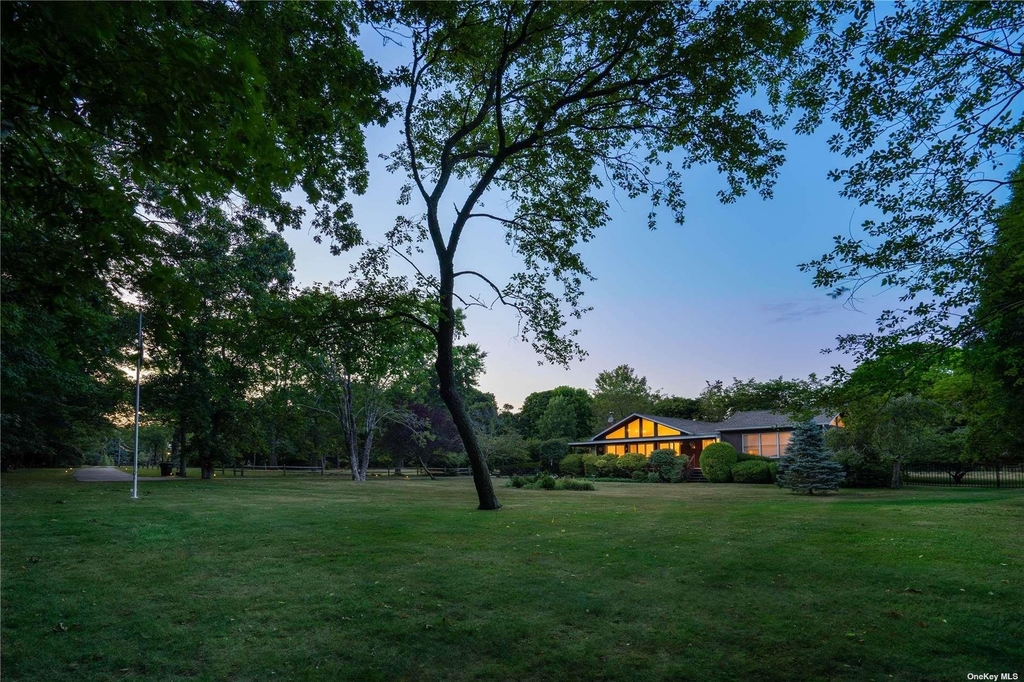 300 Marion Place - Photo 31