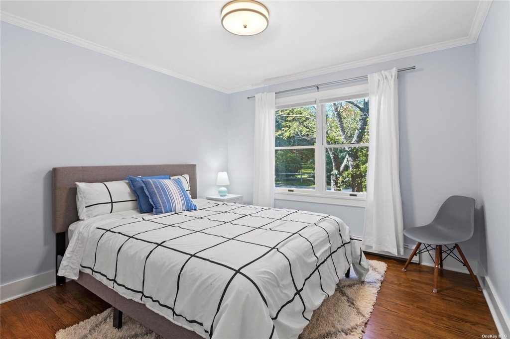300 Marion Place - Photo 9