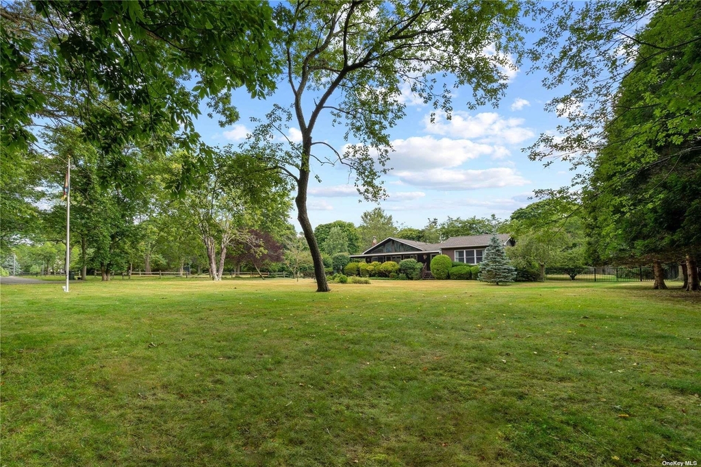 300 Marion Place - Photo 24