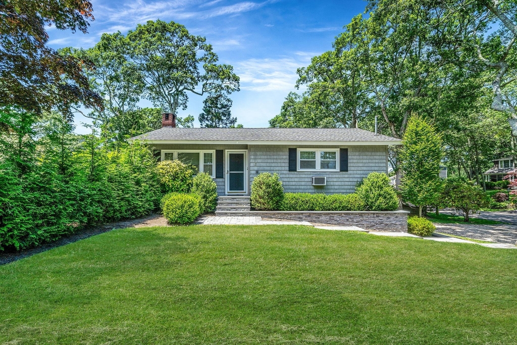3 Crestview Drive - Photo 1
