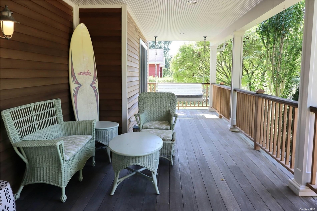 6 Nidzyn Avenue - Photo 1