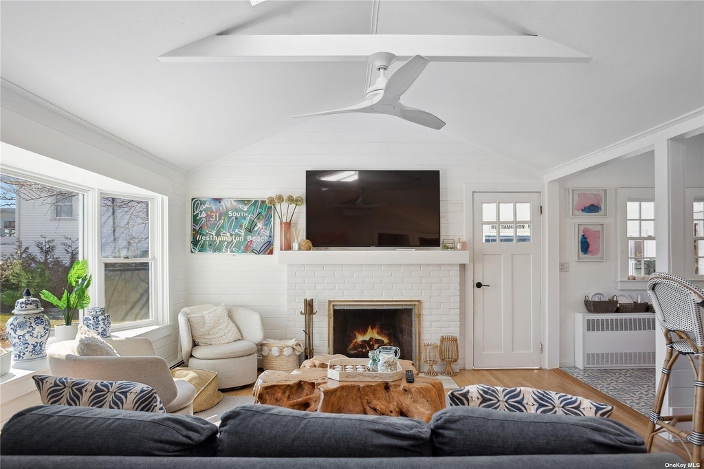 66 Library Avenue - Photo 3