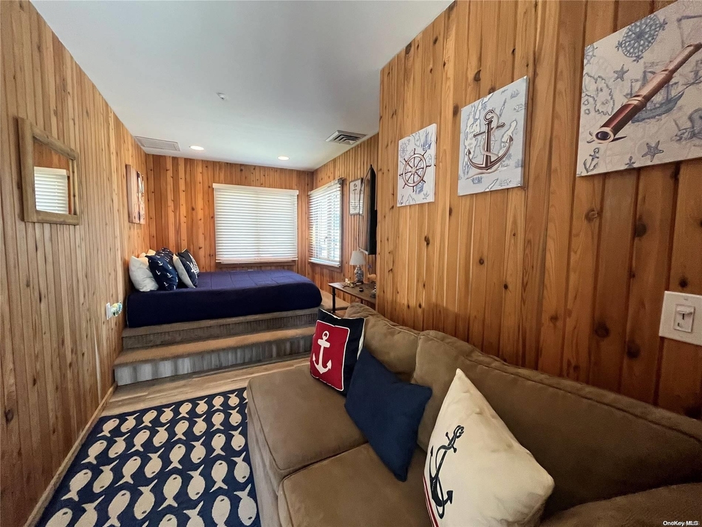 332 Dehnoff Walk - Photo 17