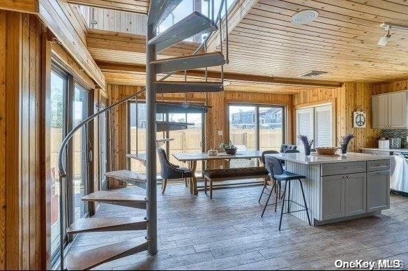 332 Dehnoff Walk - Photo 1