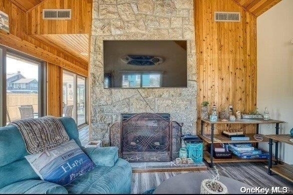 332 Dehnoff Walk - Photo 3