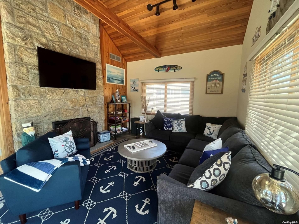 332 Dehnoff Walk - Photo 15