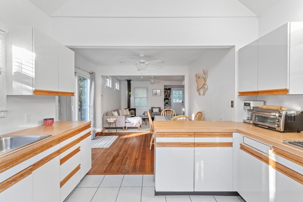 38 Homesite Avenue - Photo 8