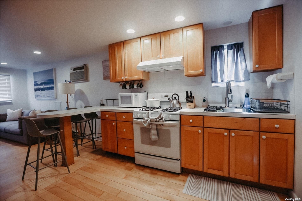 157 Beach 109th St - Photo 3