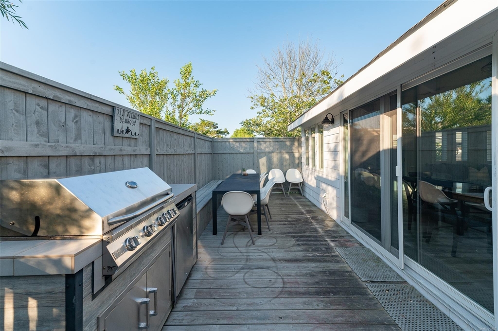 311 Wilmot Road - Photo 2