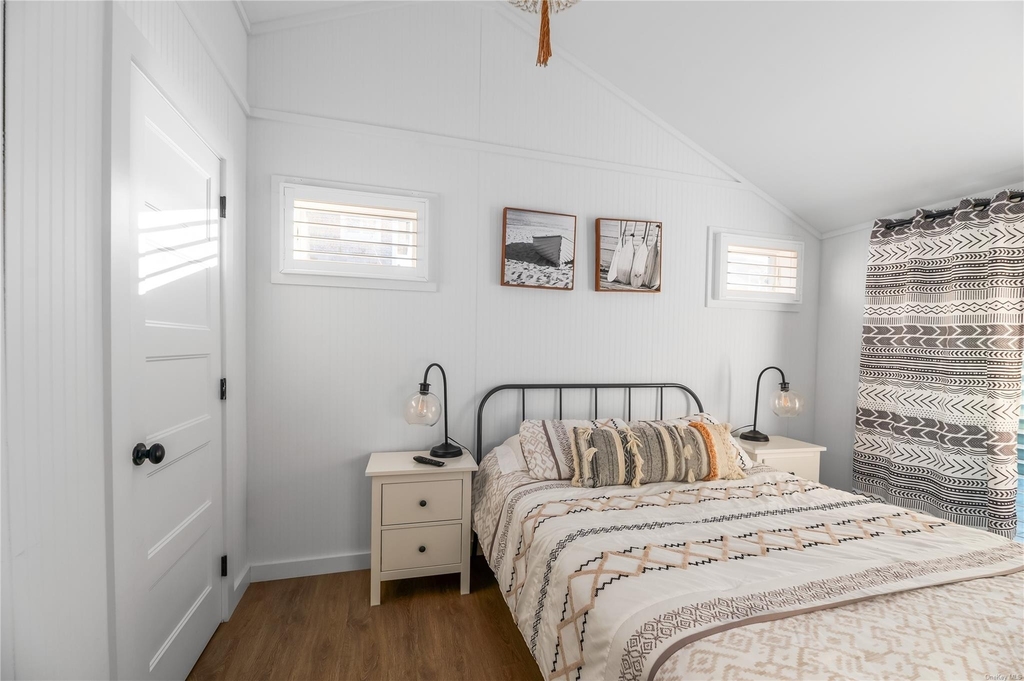 311 Wilmot Road - Photo 4