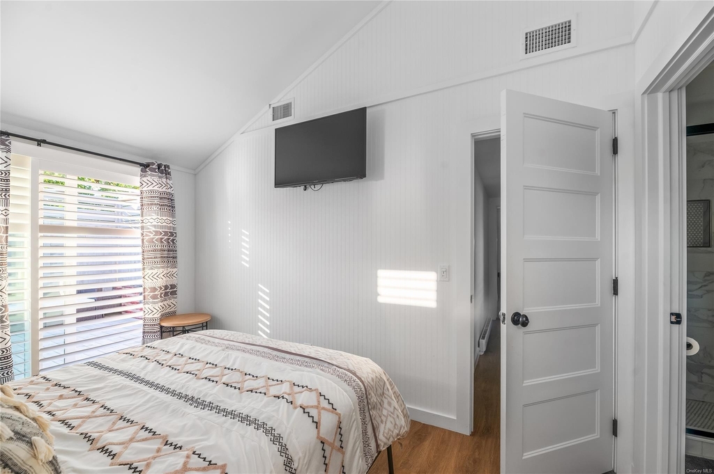 311 Wilmot Road - Photo 3