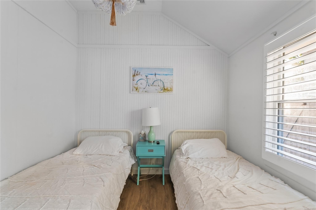 311 Wilmot Road - Photo 10