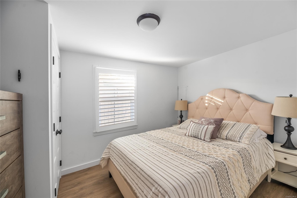 311 Wilmot Road - Photo 5