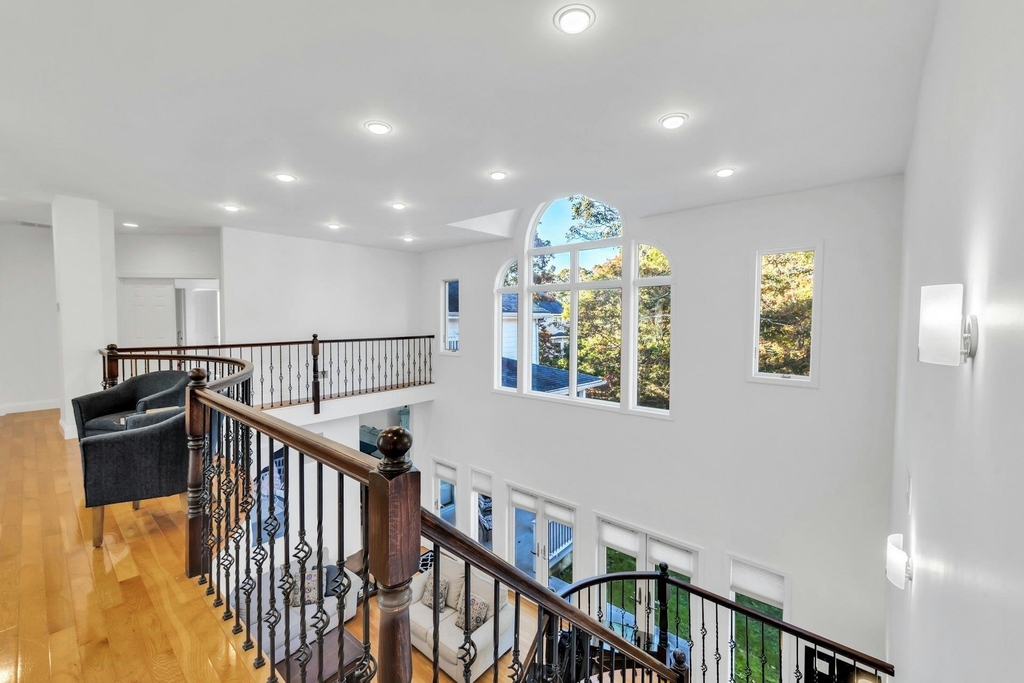 10 Bay Woods Drive - Photo 2