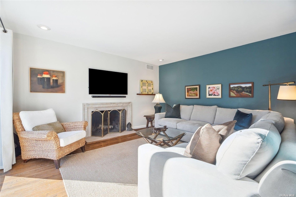 686 Hill Street - Photo 6