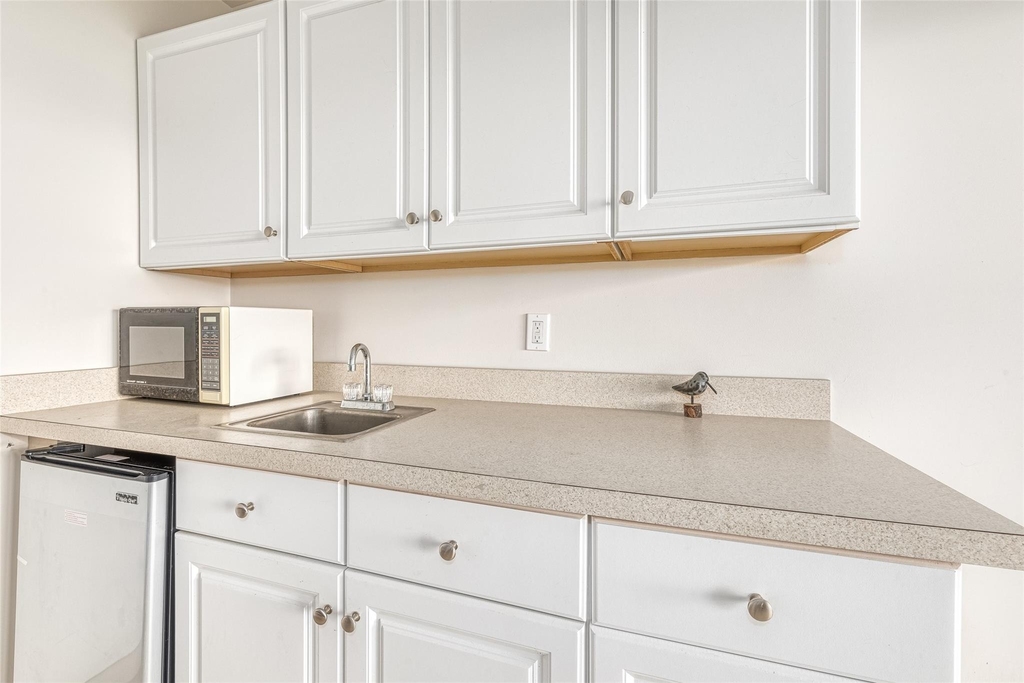 1355 Watersedge Way - Photo 13