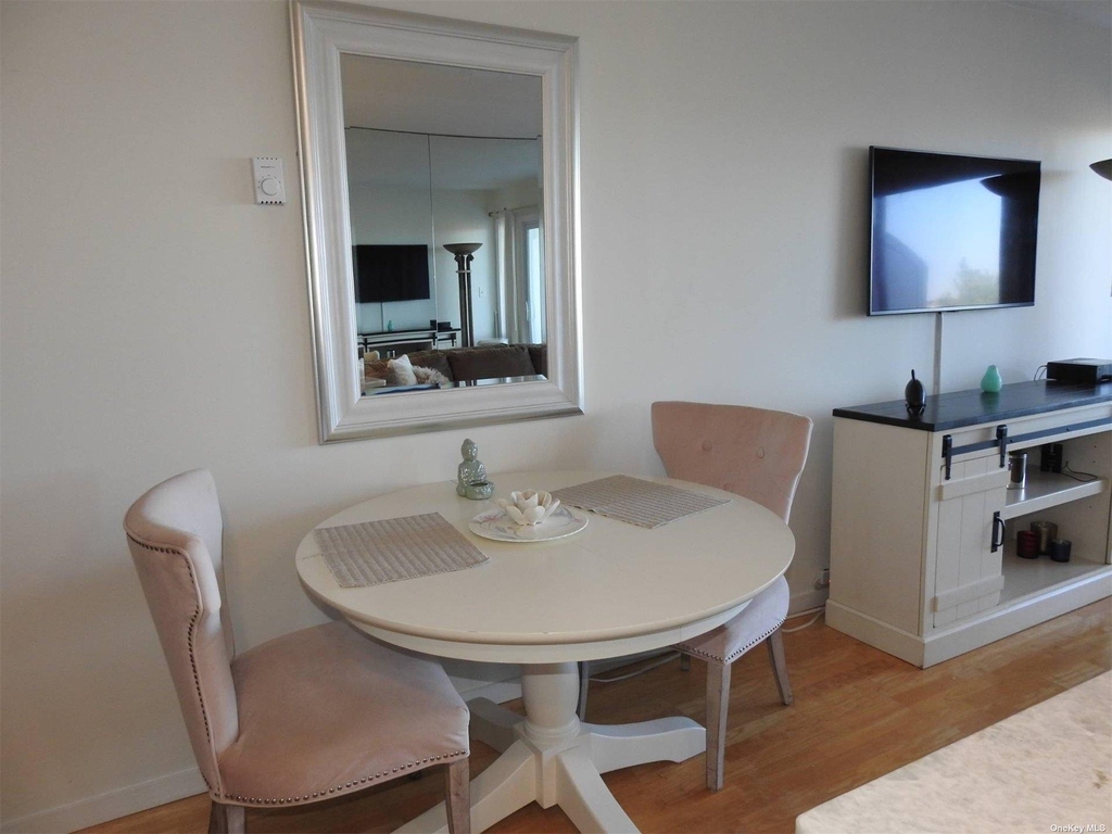 274 Dune Road - Photo 5