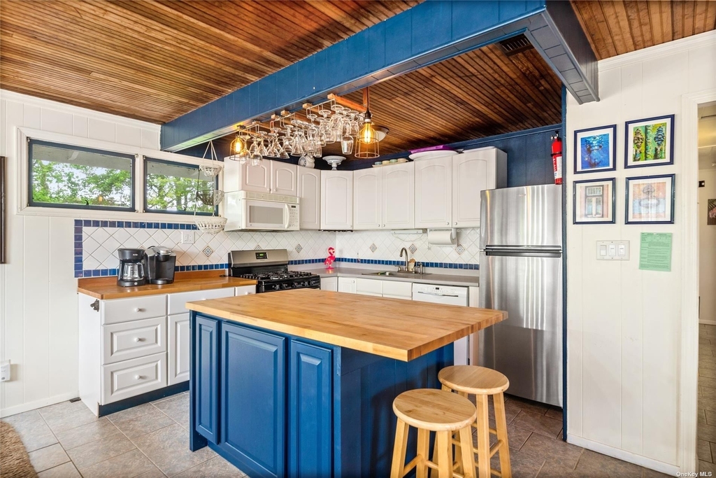 12 Seneca Street - Photo 3