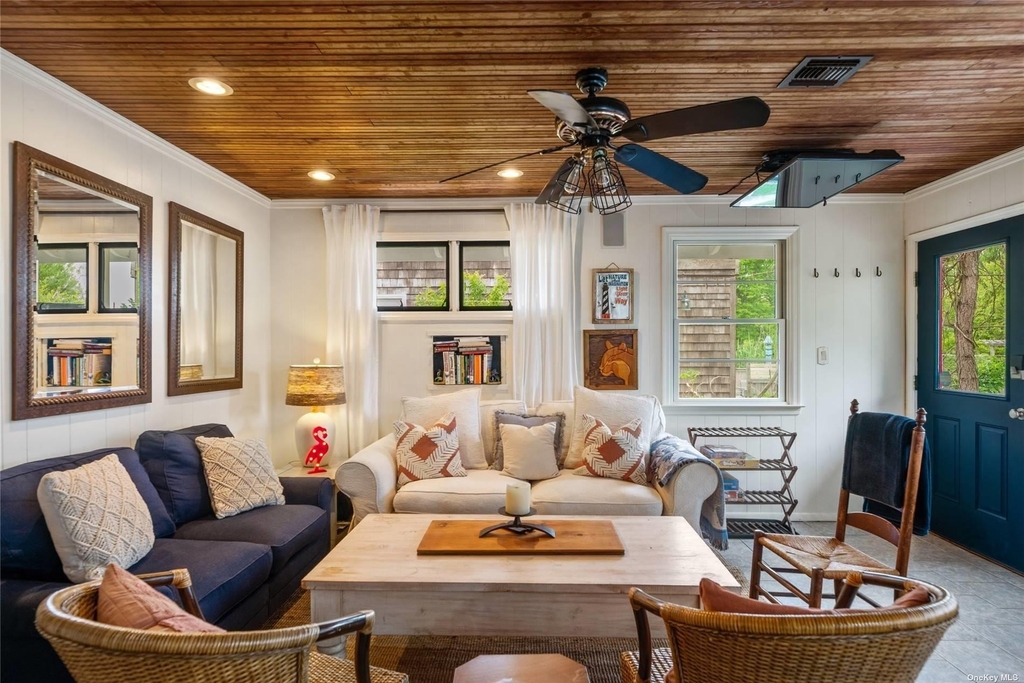 12 Seneca Street - Photo 1