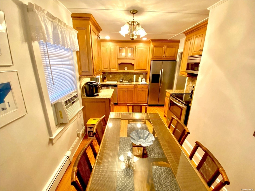 111 Inwood - Photo 3