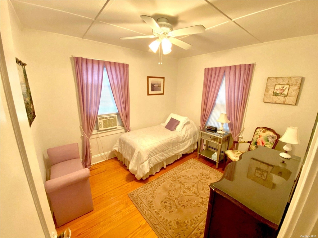 111 Inwood - Photo 5