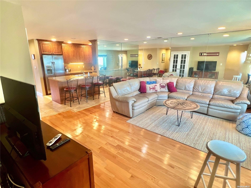 813 Shore Road - Photo 9