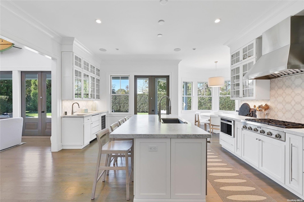 52 Quogue Street - Photo 5